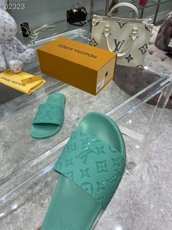 LV gallery