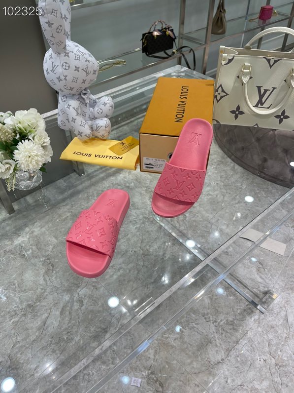 LV gallery