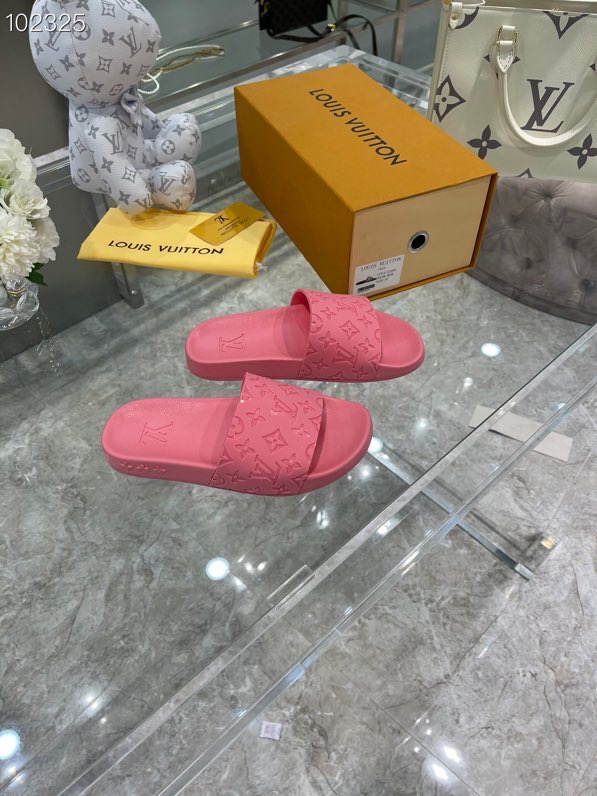 LV gallery