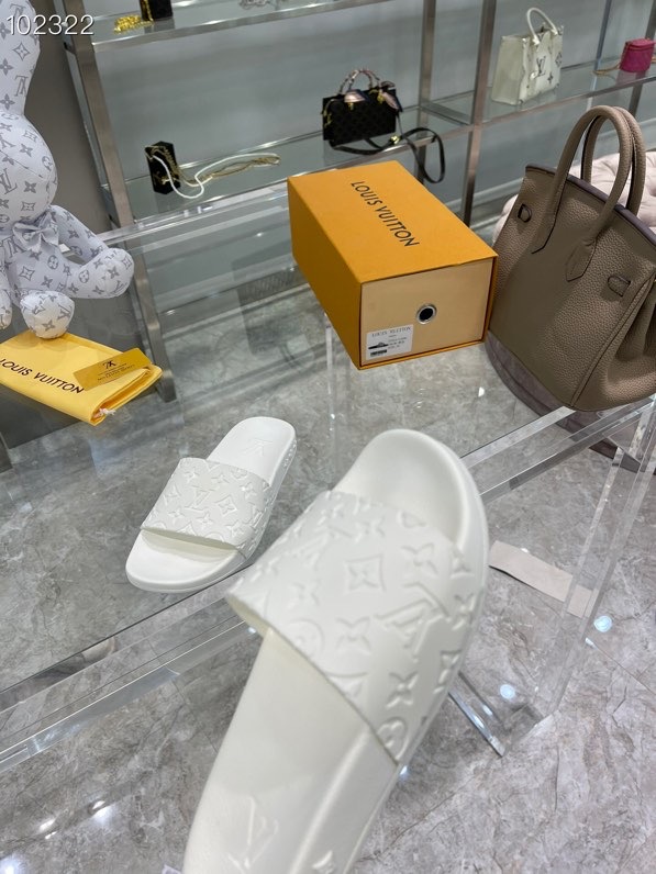 LV gallery