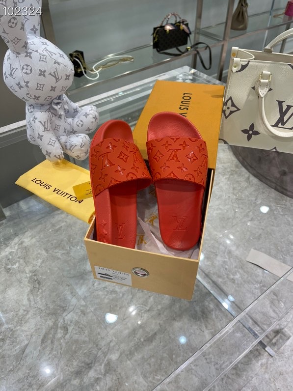 LV gallery