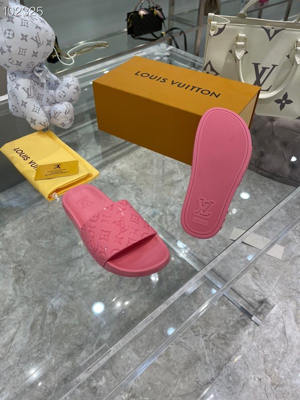 LV gallery