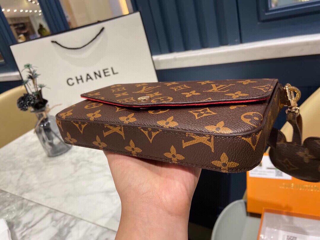LV $44 gallery