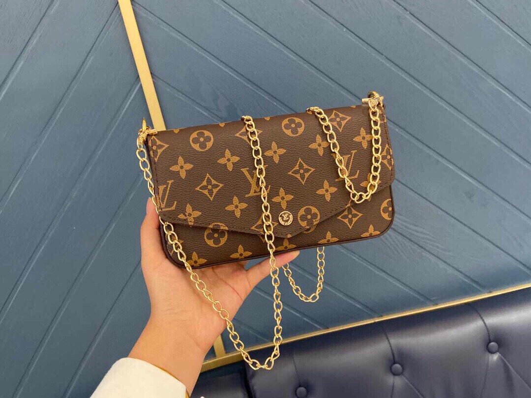LV $44 gallery