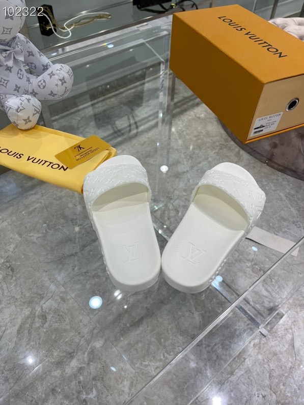 LV gallery