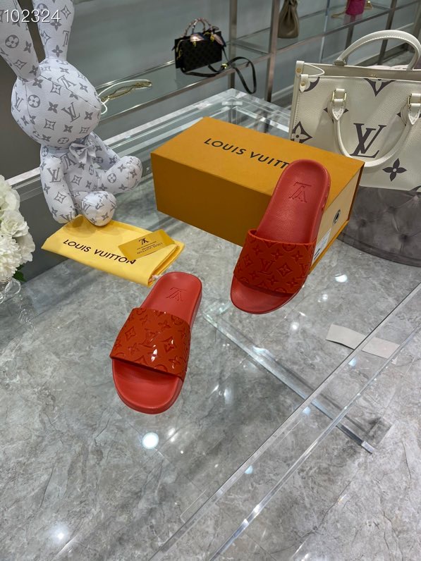 LV gallery