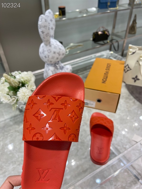 LV gallery