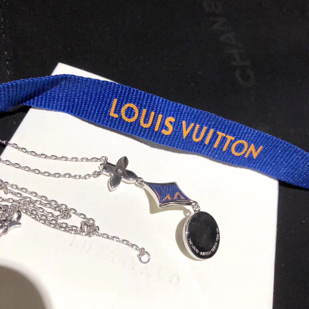 LV $44 gallery