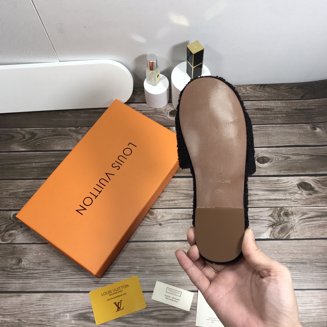 LV $47 gallery