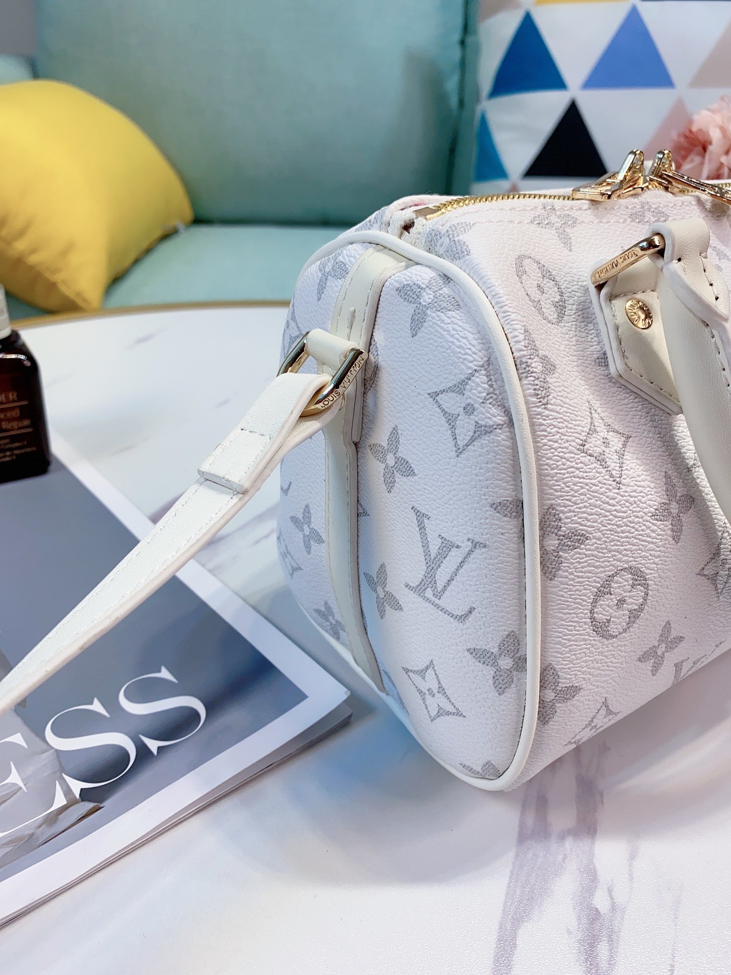 LV $50 gallery