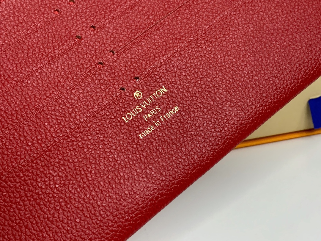LV $50 gallery