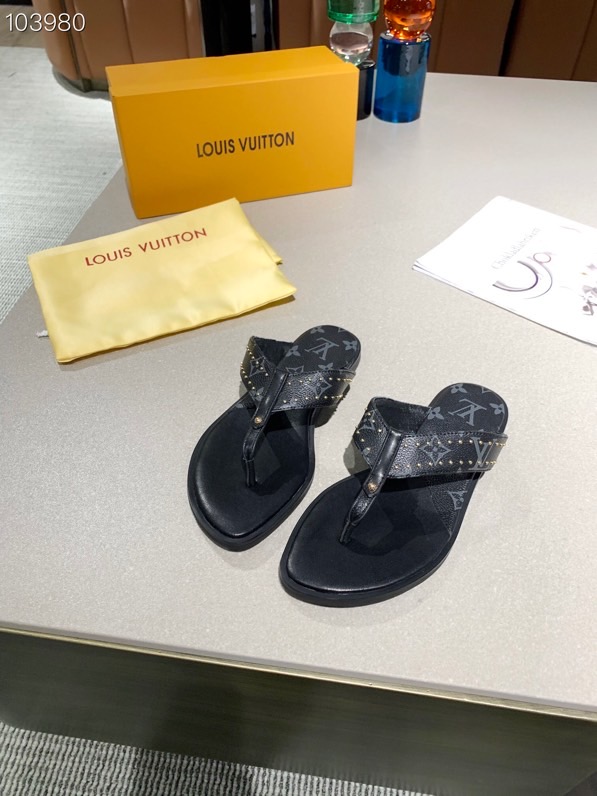 LV $50 gallery