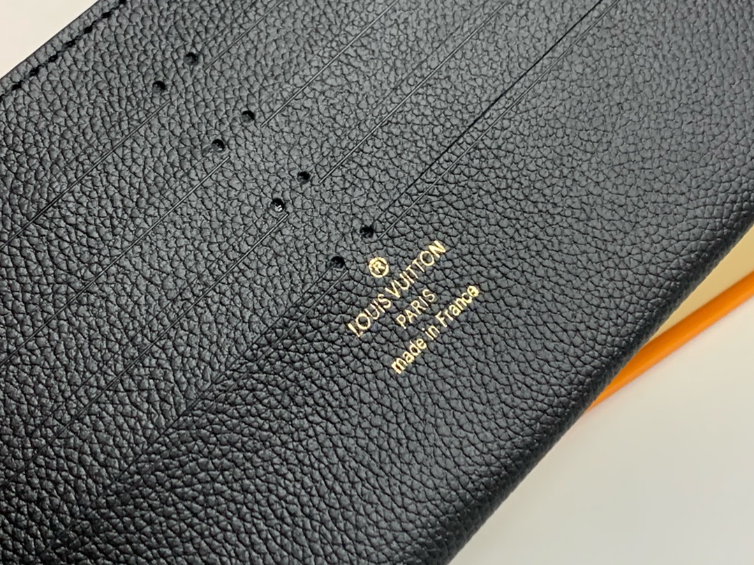 LV $50 gallery