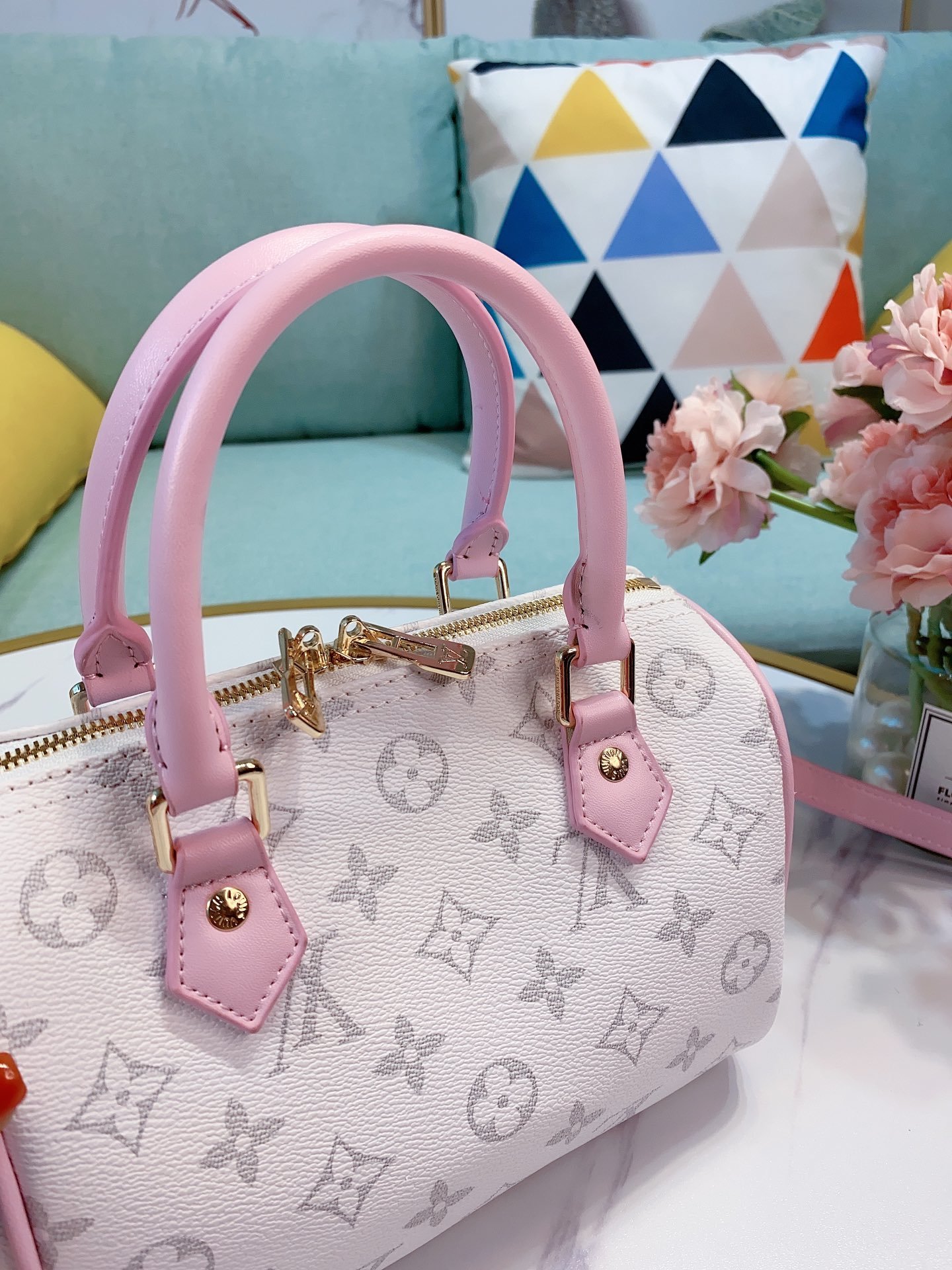 LV $50 gallery