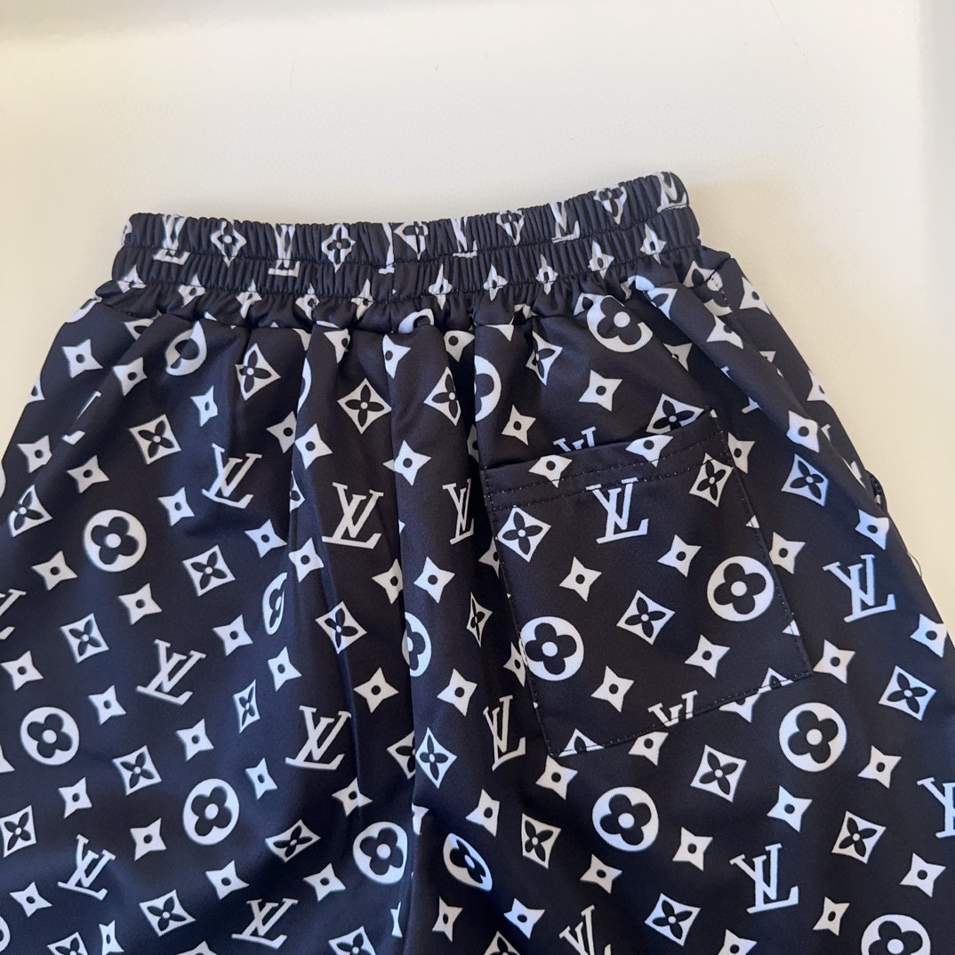 LV $50 gallery