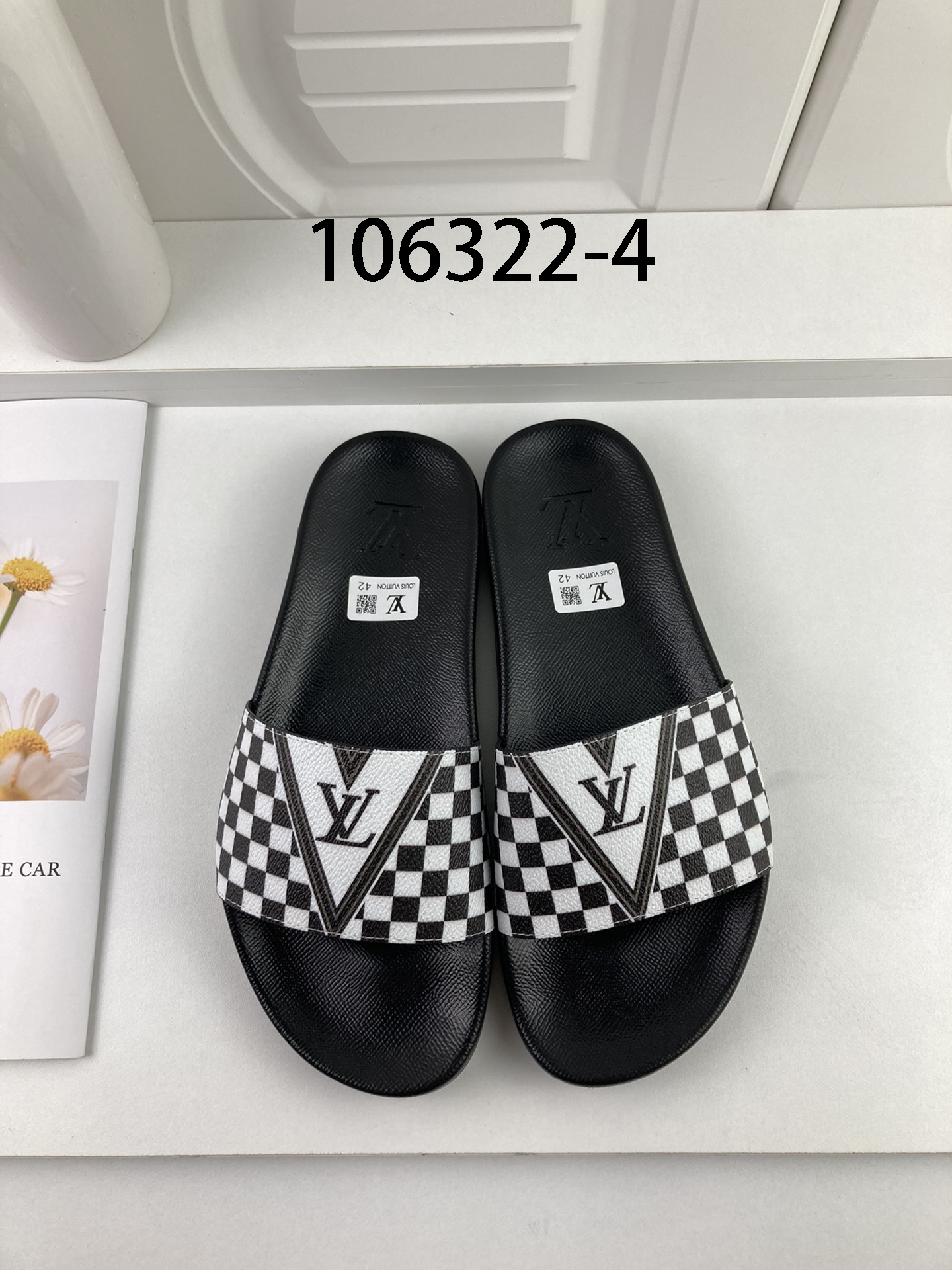 LV $50 gallery