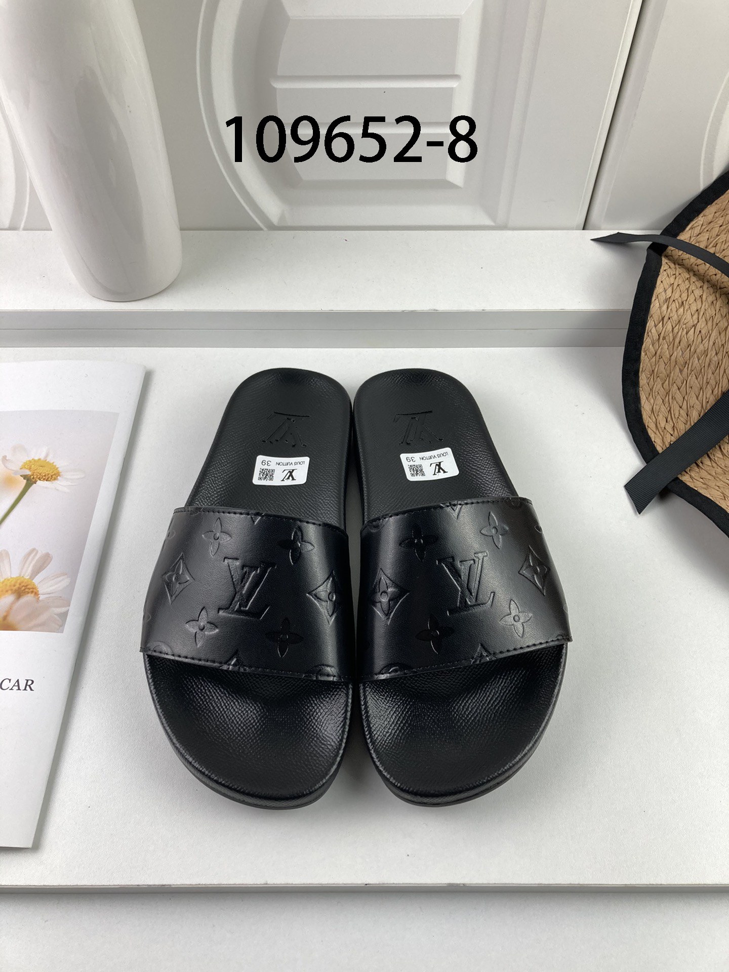 LV gallery