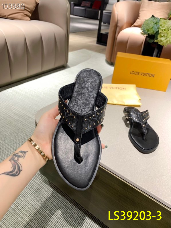 LV $50 gallery