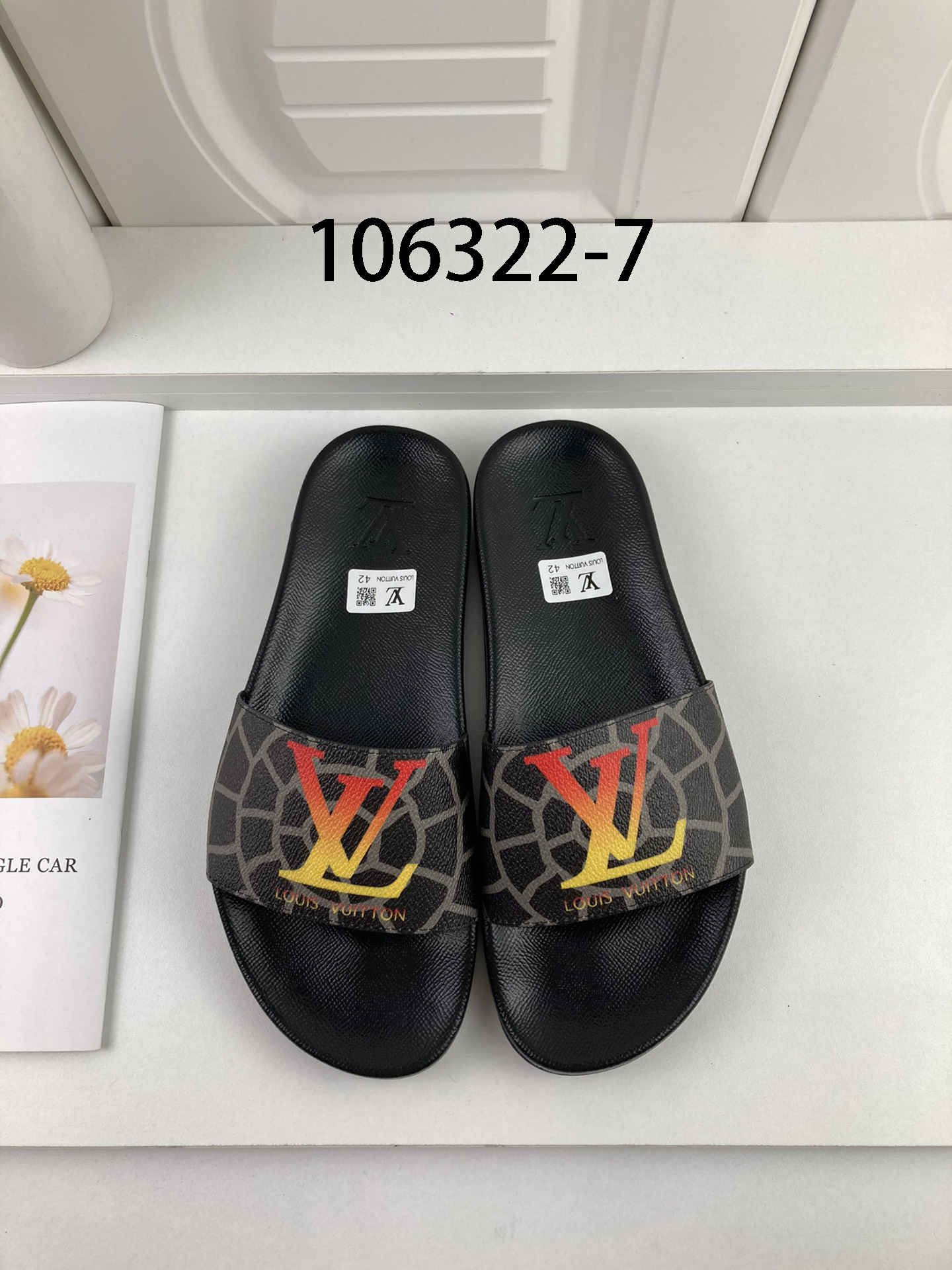 LV $50 gallery