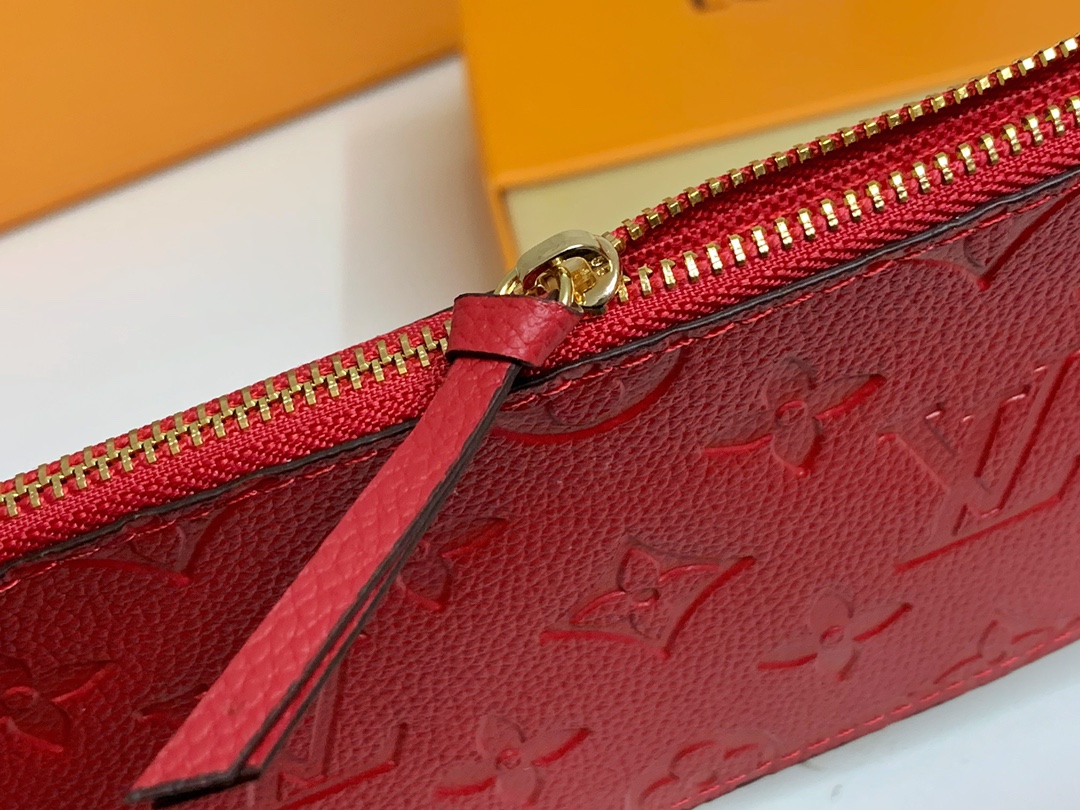 LV $50 gallery