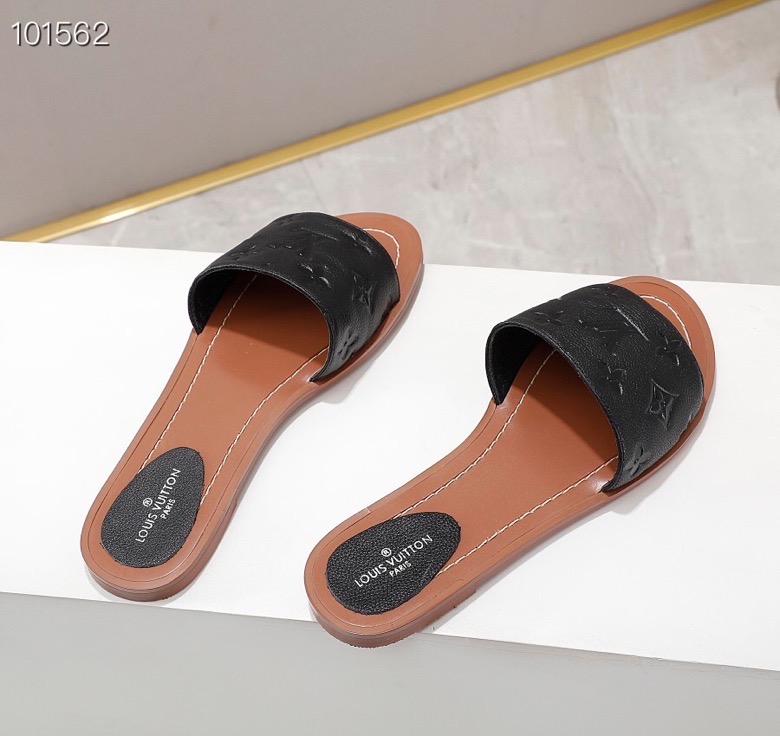 LV $50 gallery