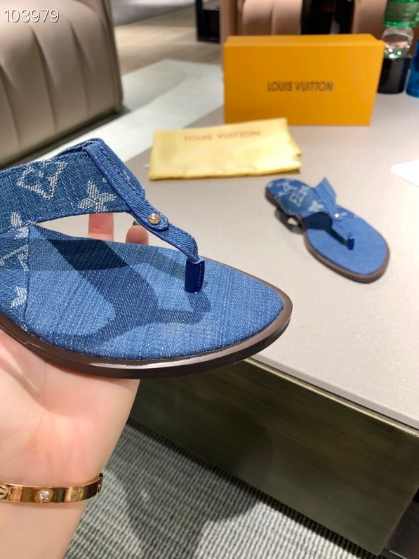 LV $50 gallery