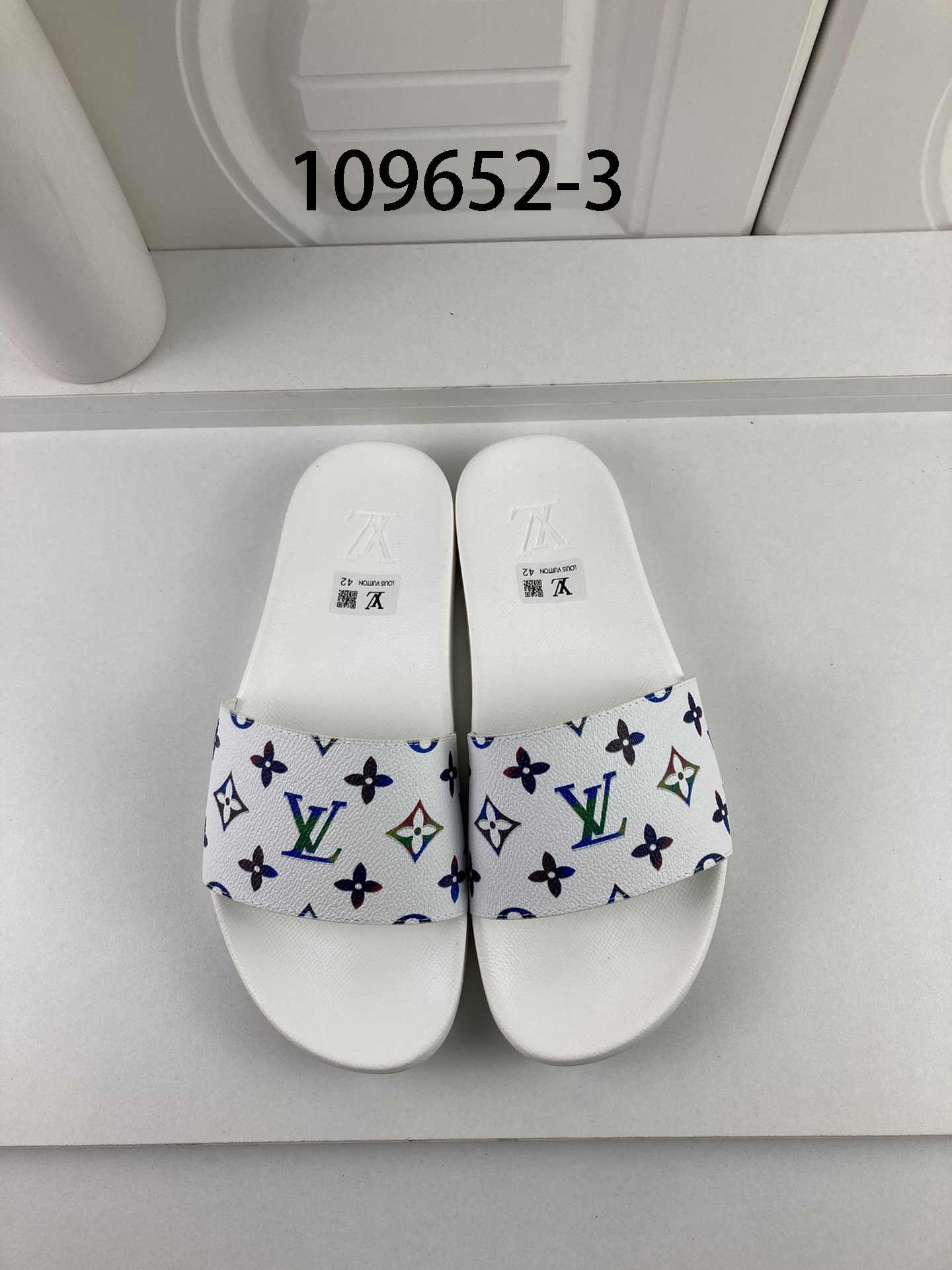 LV gallery