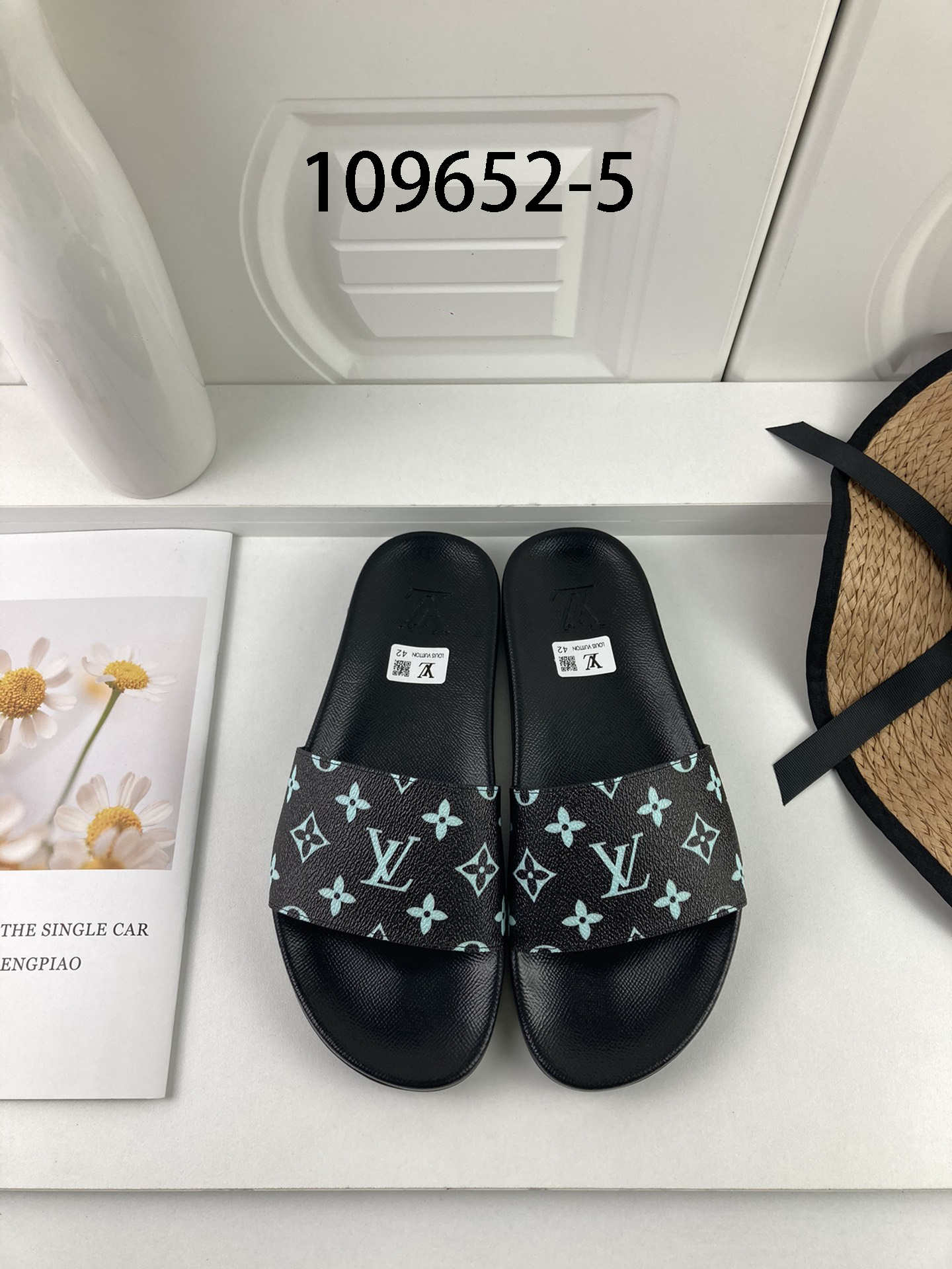 LV gallery