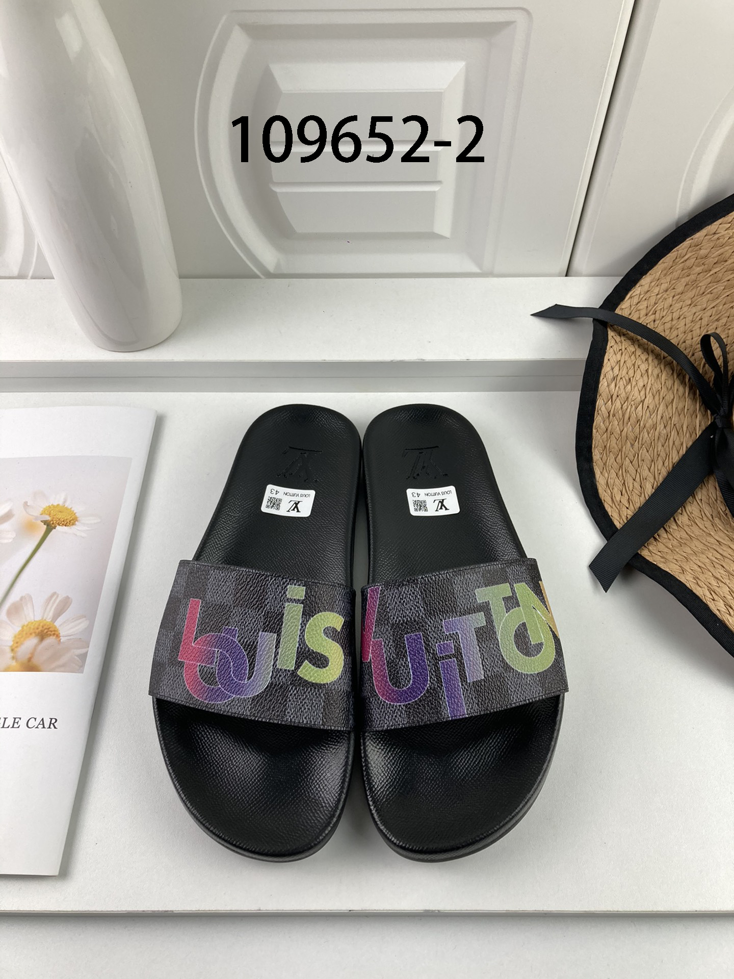 LV gallery