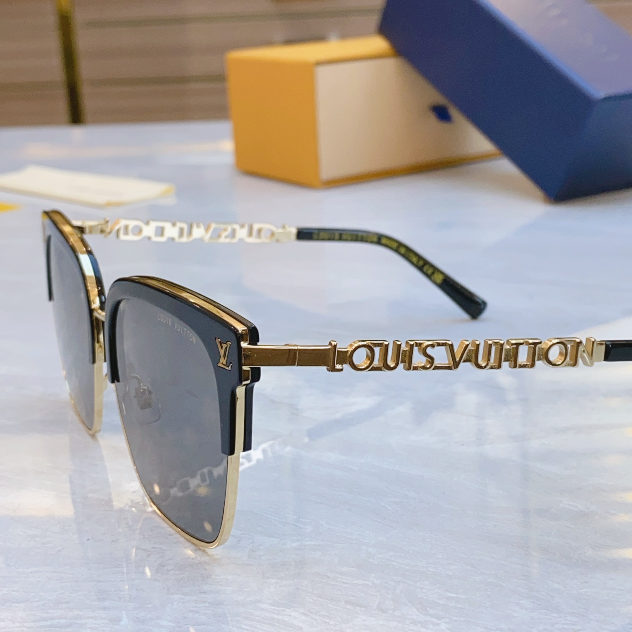 LV $58 gallery