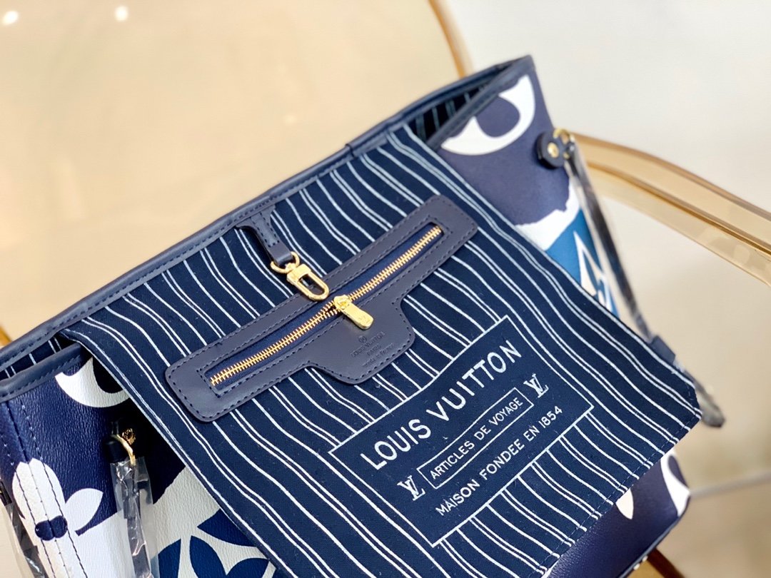 LV gallery