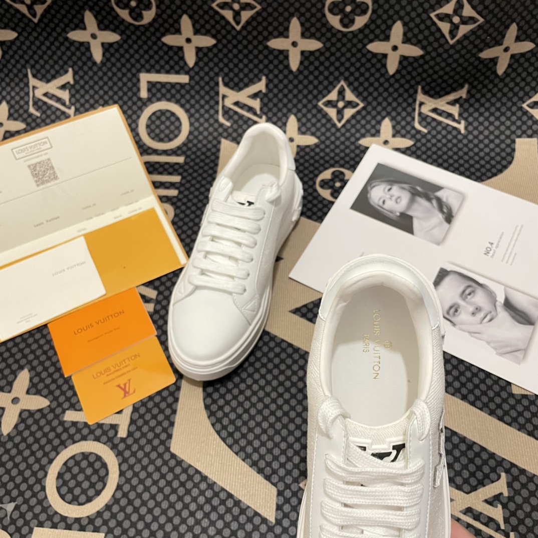 LV gallery