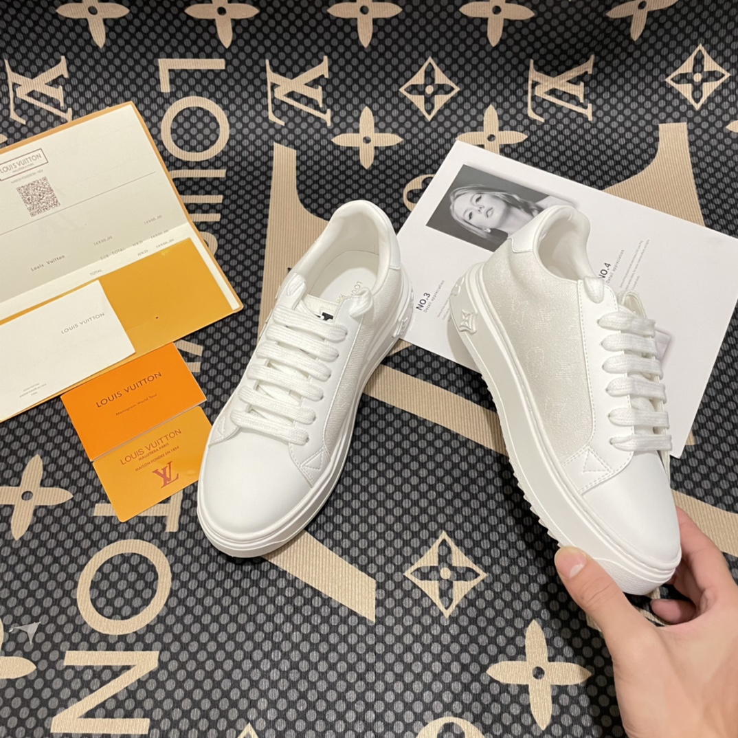 LV gallery