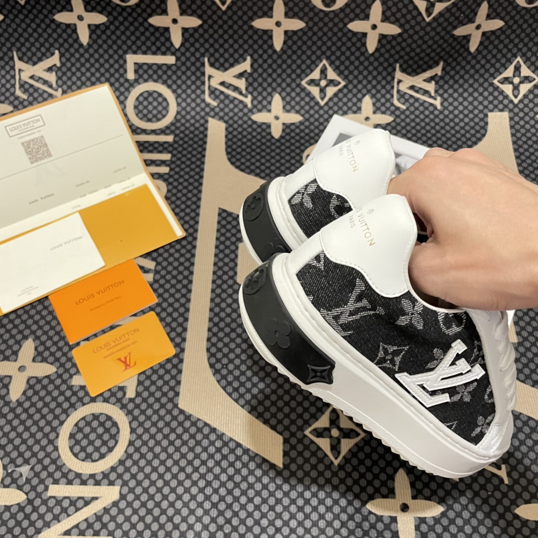 LV gallery