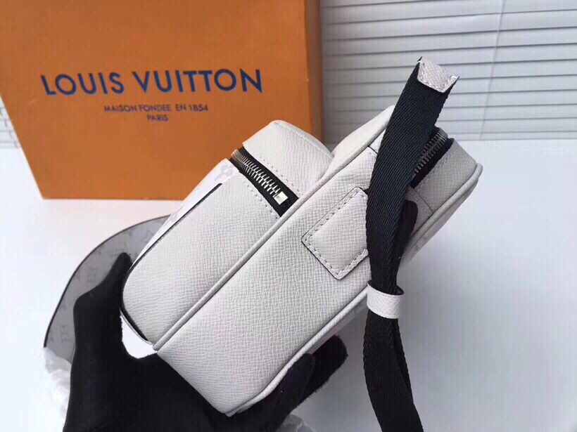 LV gallery