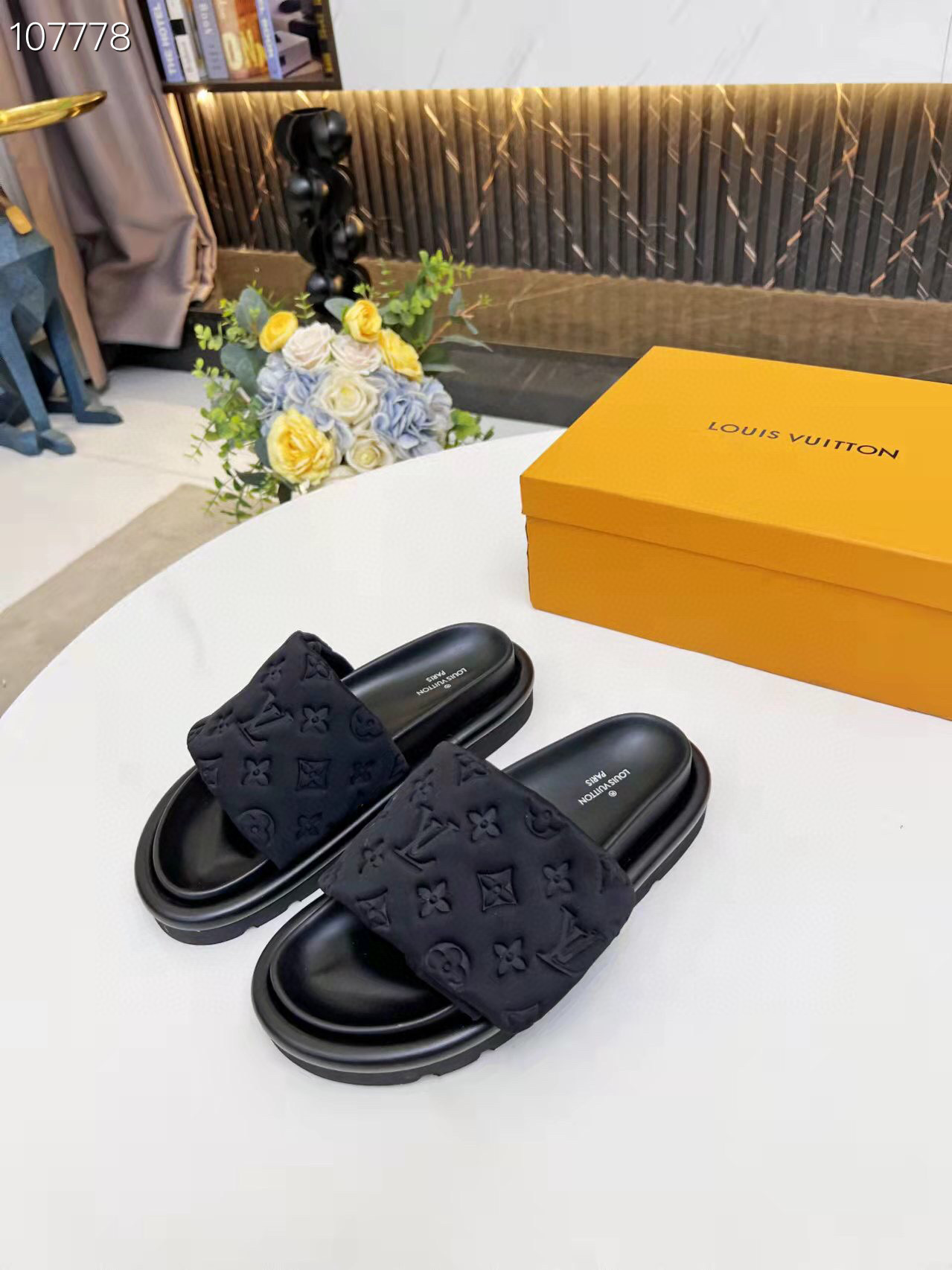 LV gallery