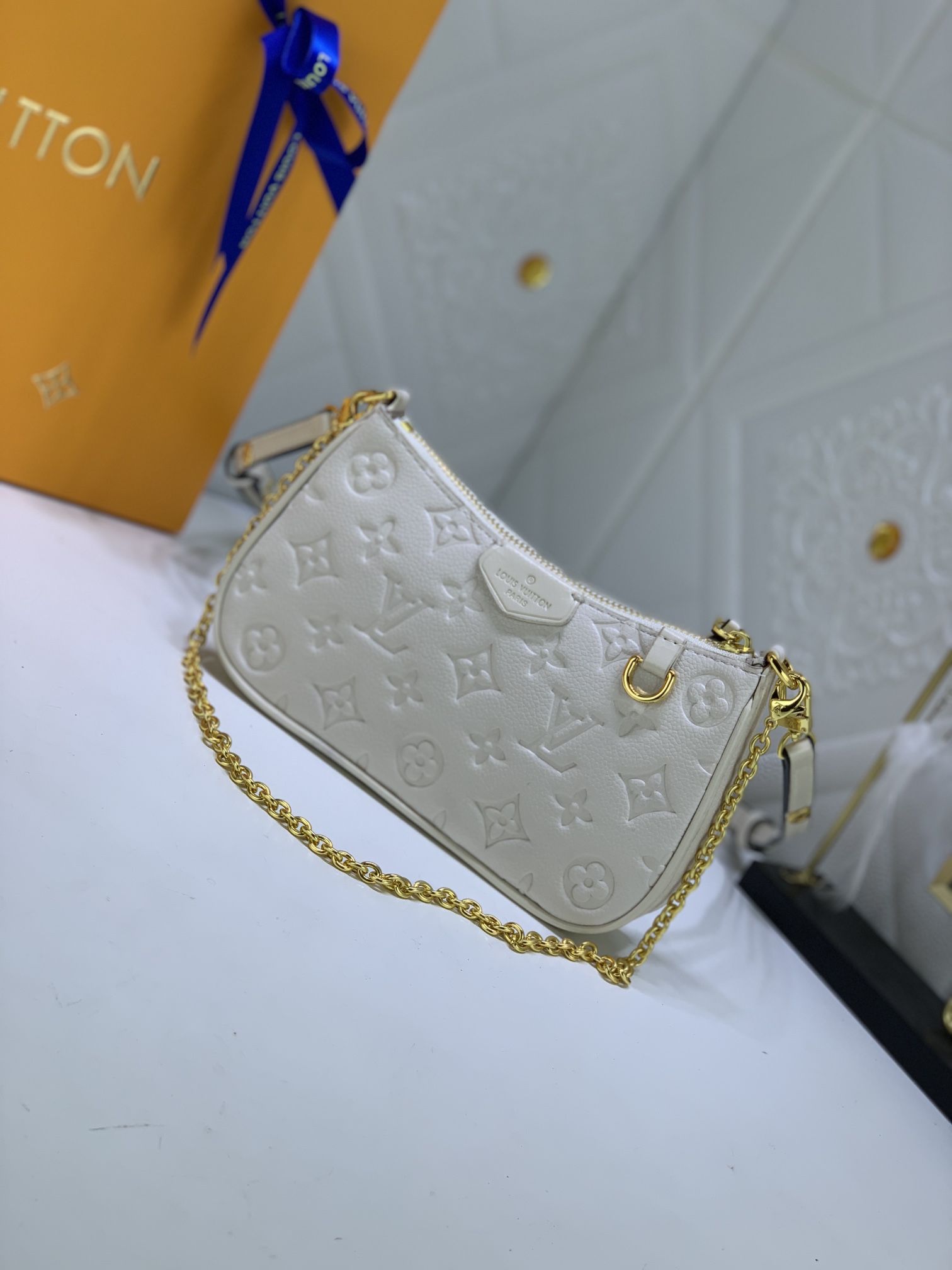 LV $62 gallery