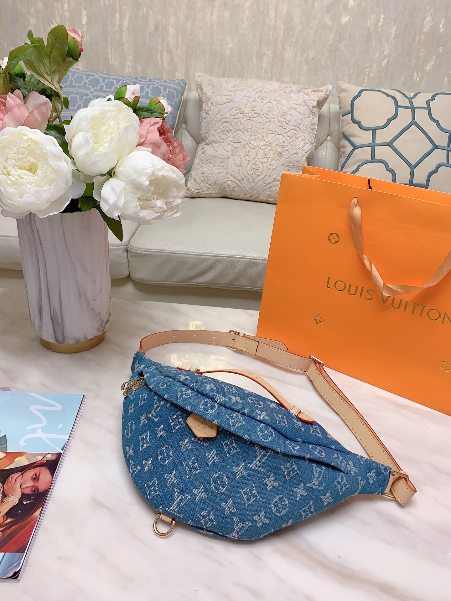 LV gallery