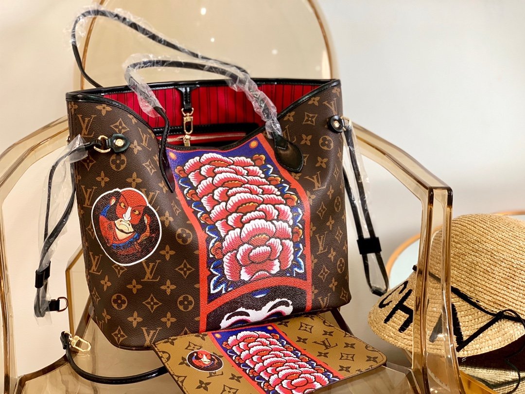 LV gallery