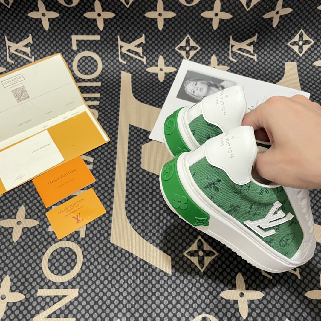 LV gallery