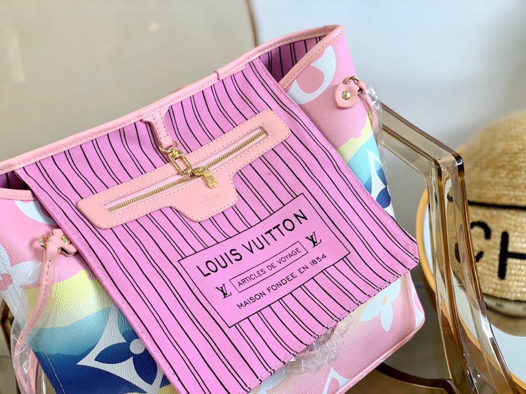 LV gallery