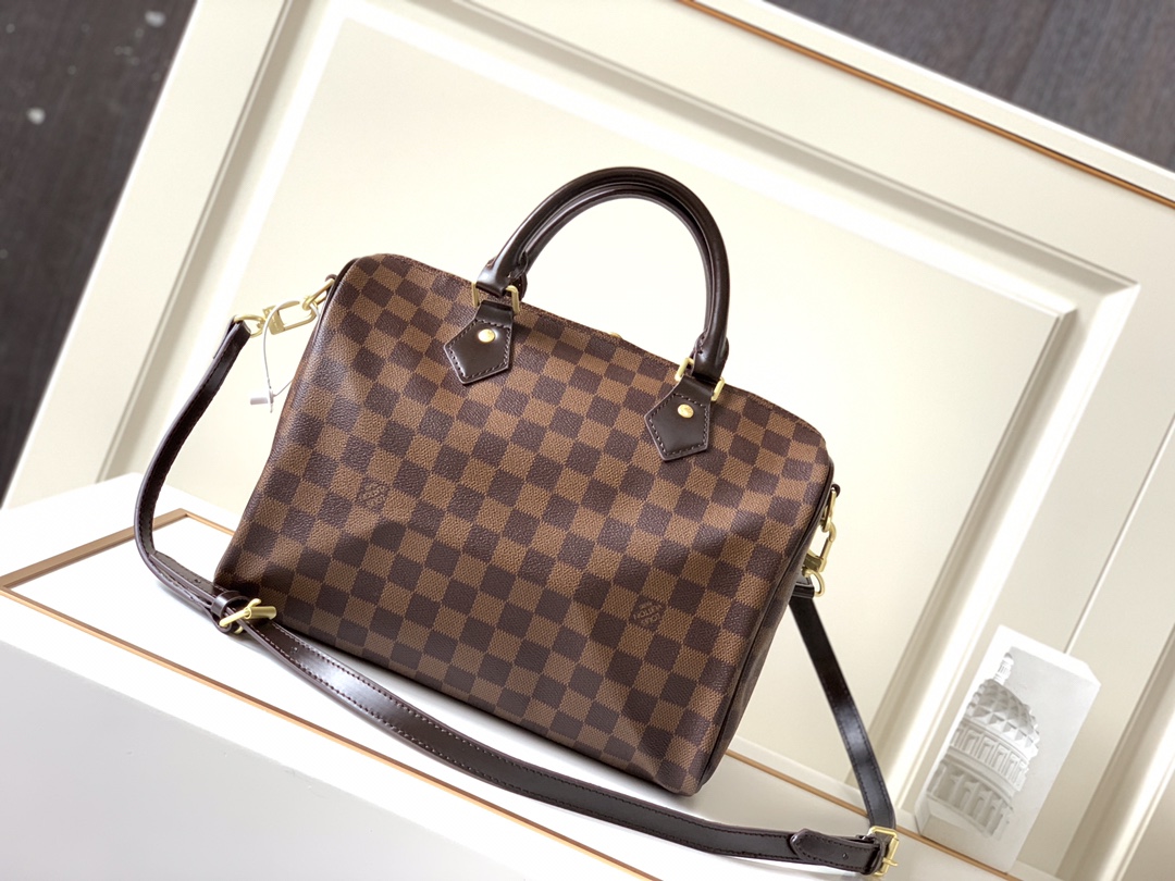 LV gallery