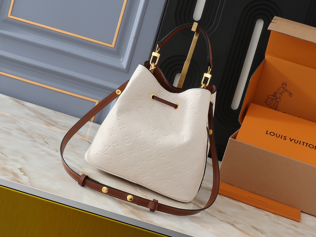 LV gallery