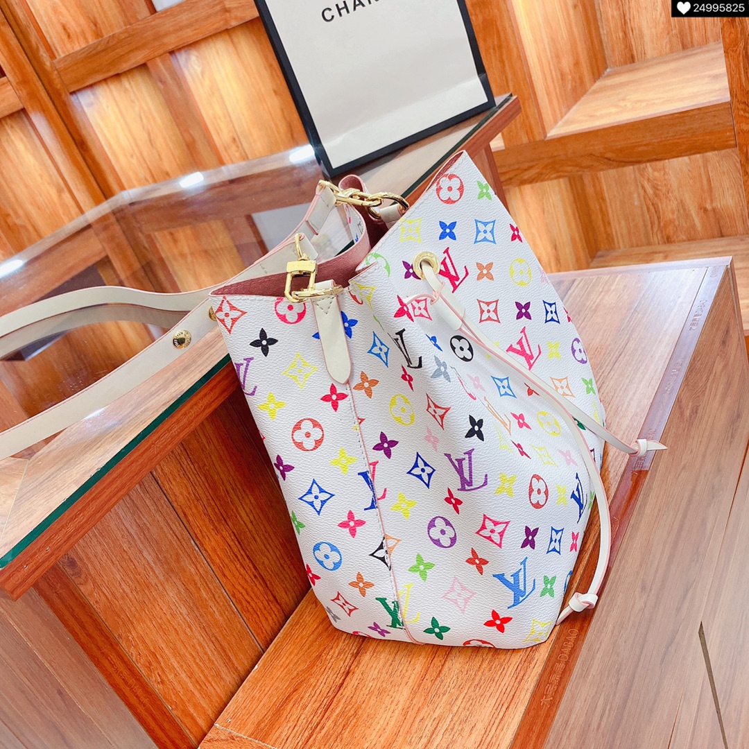 LV gallery