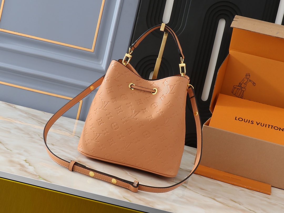 LV gallery