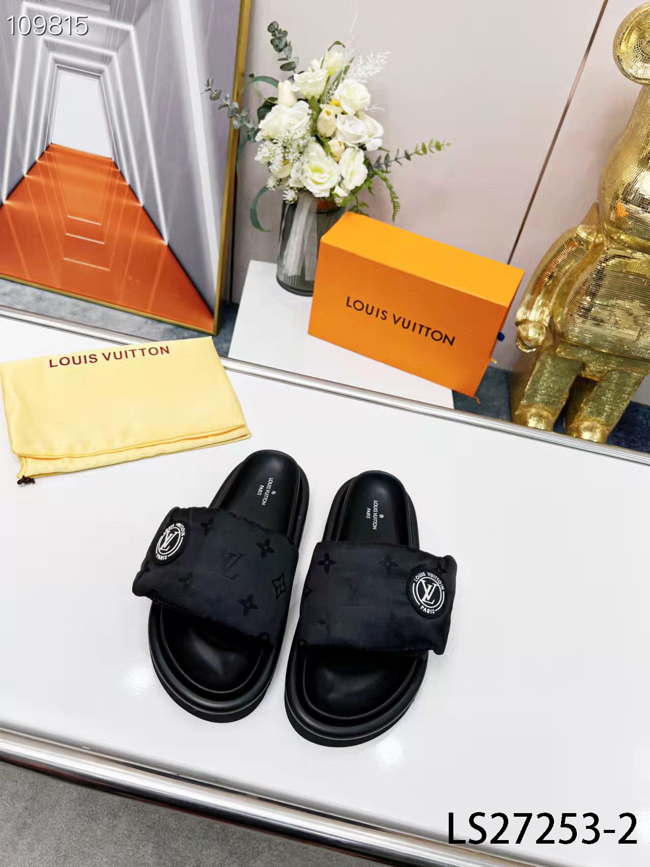 LV gallery
