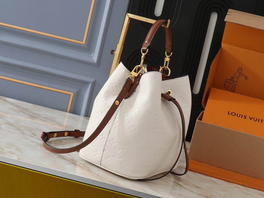LV gallery