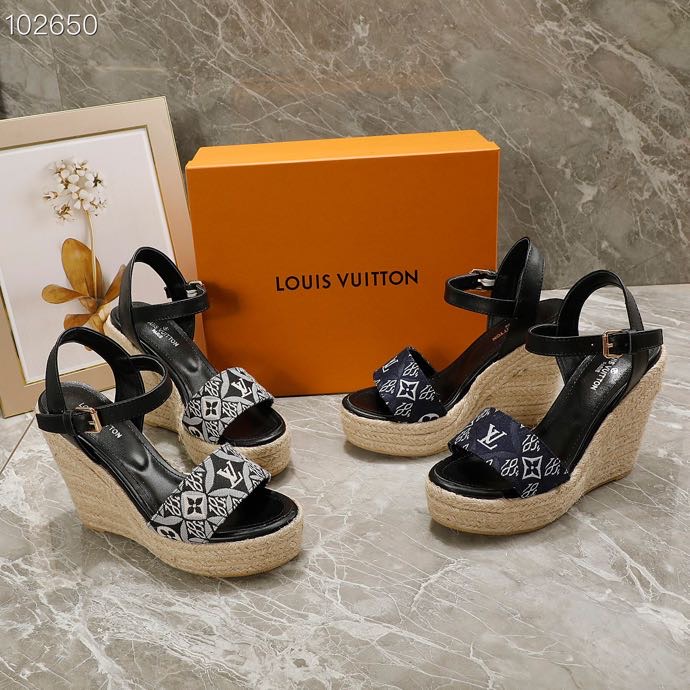 LV gallery