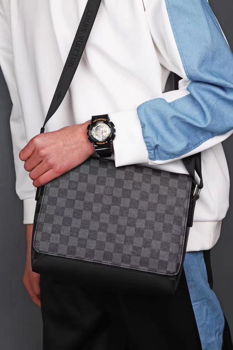 LV gallery