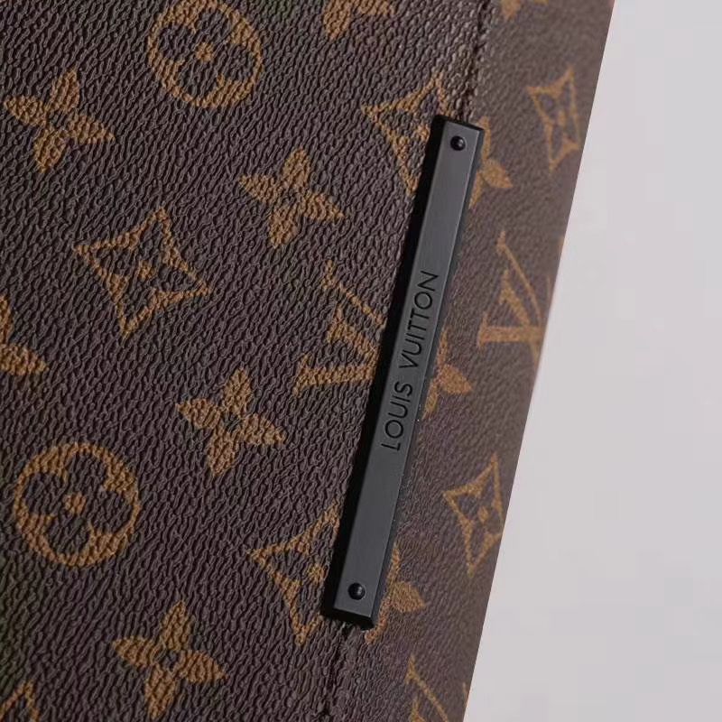 LV gallery